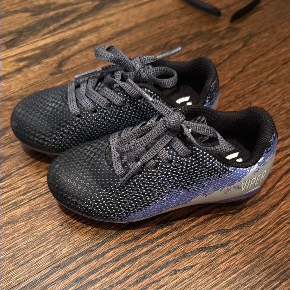DSG Kids Sneakers in Black and Blue